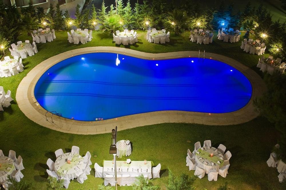Parnis Palace Отель 4*