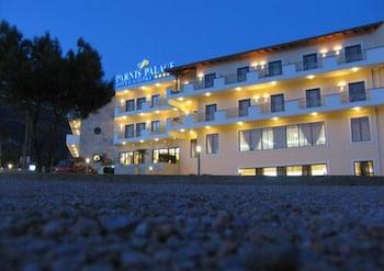 Parnis Palace Отель 4*