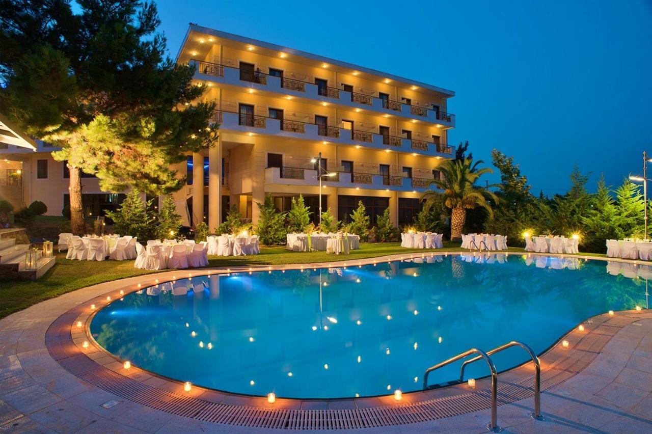 Parnis Palace Отель